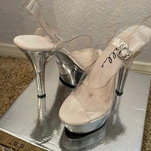 The famous Ellie “Hooker Heels” clear sandals NICE sz 8